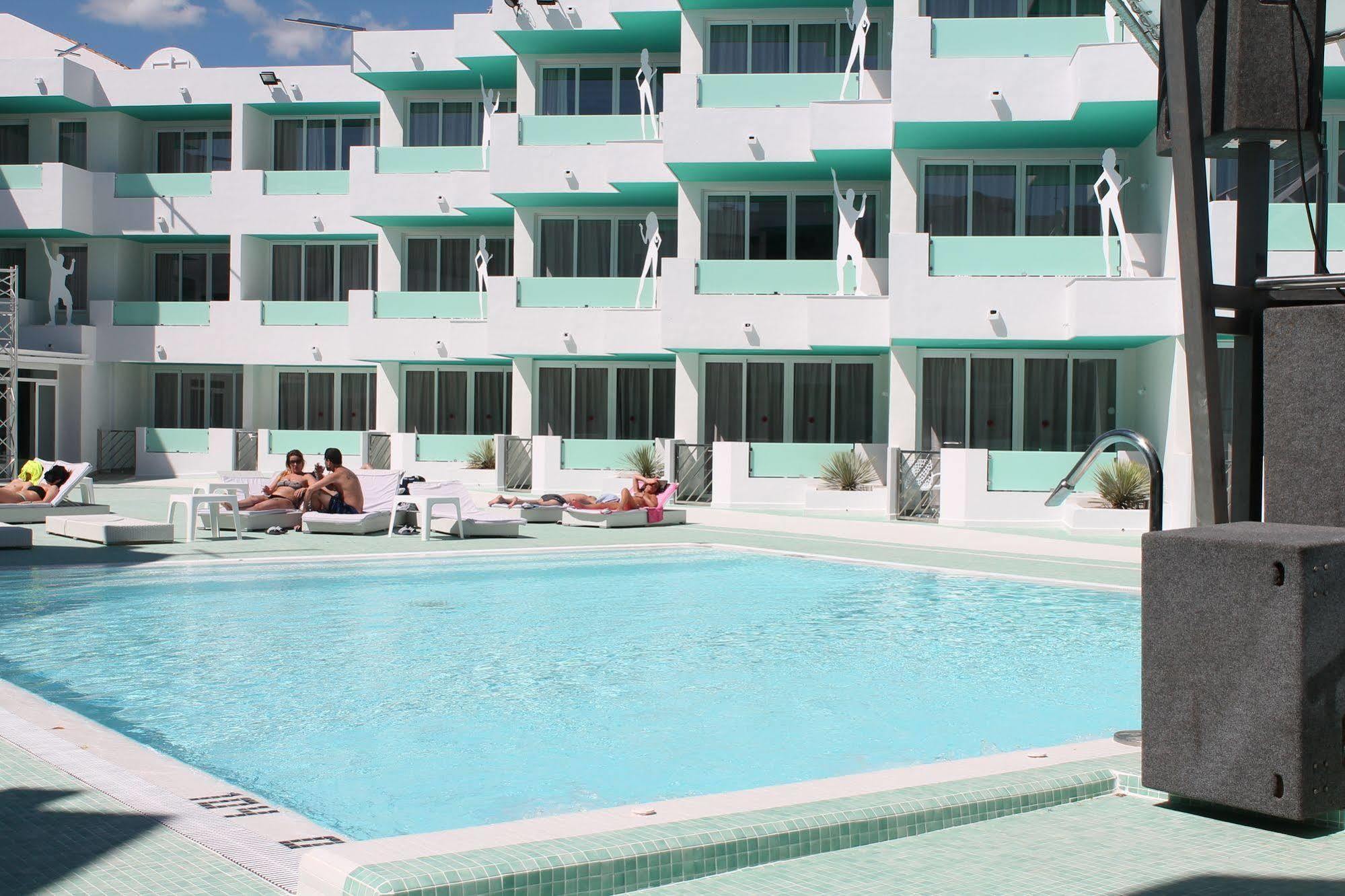 Apartamentos Bora Bora - Adults Only Playa d'en Bossa Exteriér fotografie